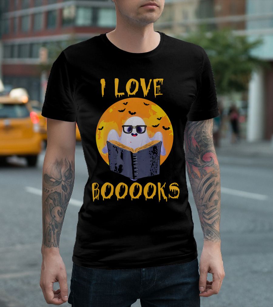 I Love Boooooks Halloween Ghost Reading With Bats T-Shirt
