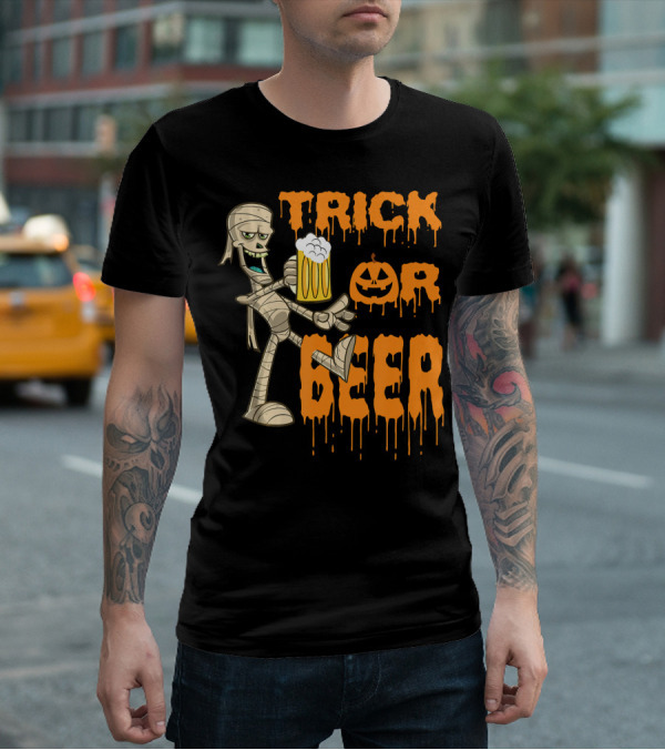 Trick Or Beer Mummy With Pumpkin And Mug T-Shirt