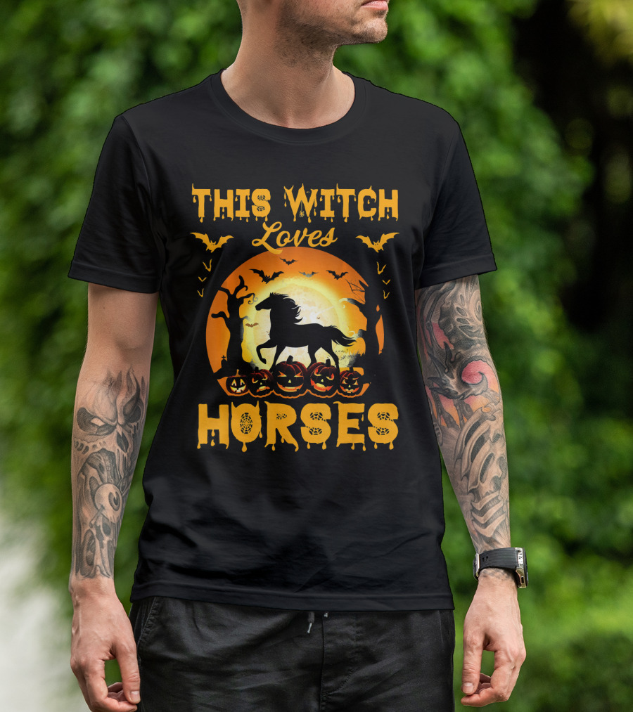 This Witch Loves Horses Halloween Moon And Pumpkins T-Shirt