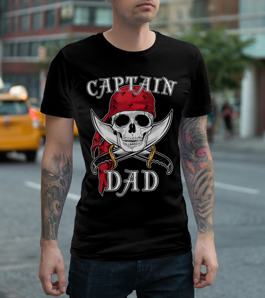 Captain Dad Funny Halloween Pirate Skull Bandana Swords T-Shirt