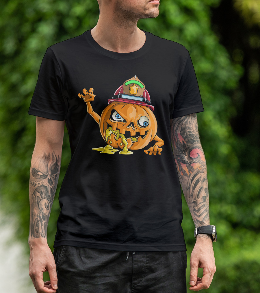 Zombie Pumpkin Firefighter Halloween Jack-O'-Lantern With Fireman's Helmet T-Shirt