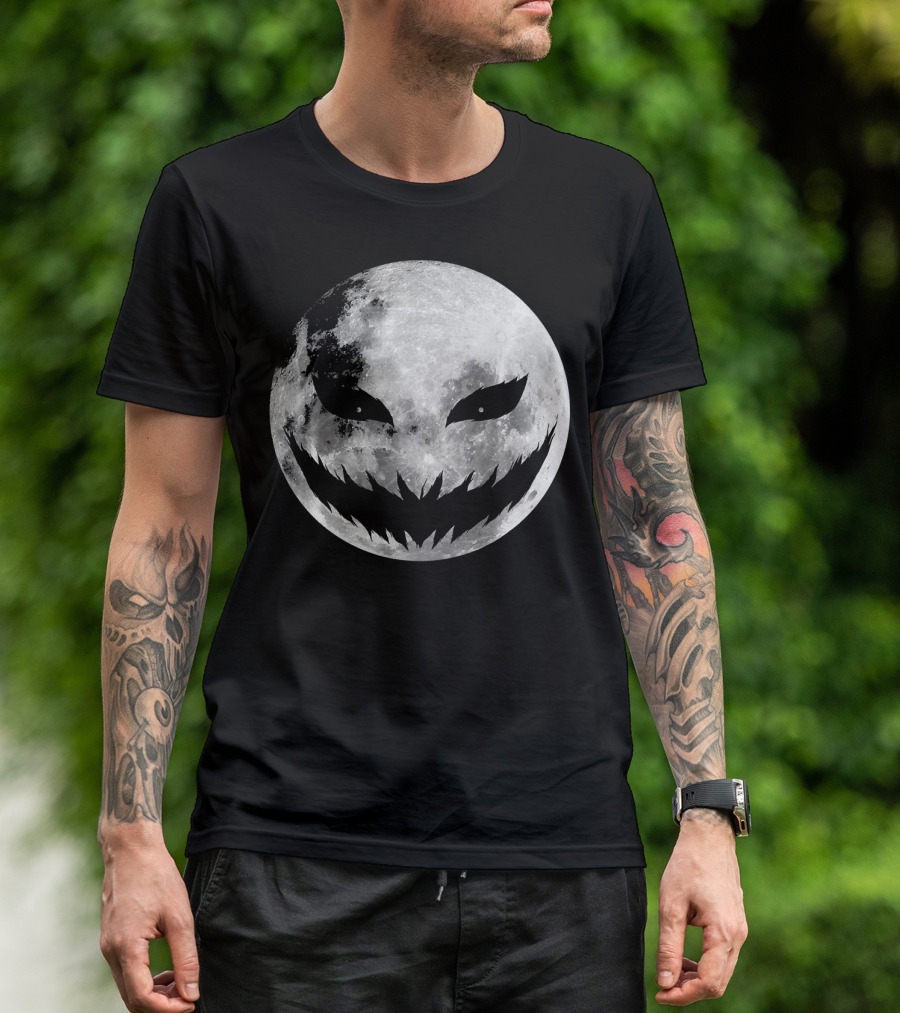Jack O Lantern Scary Face On Moon Halloween T-Shirt