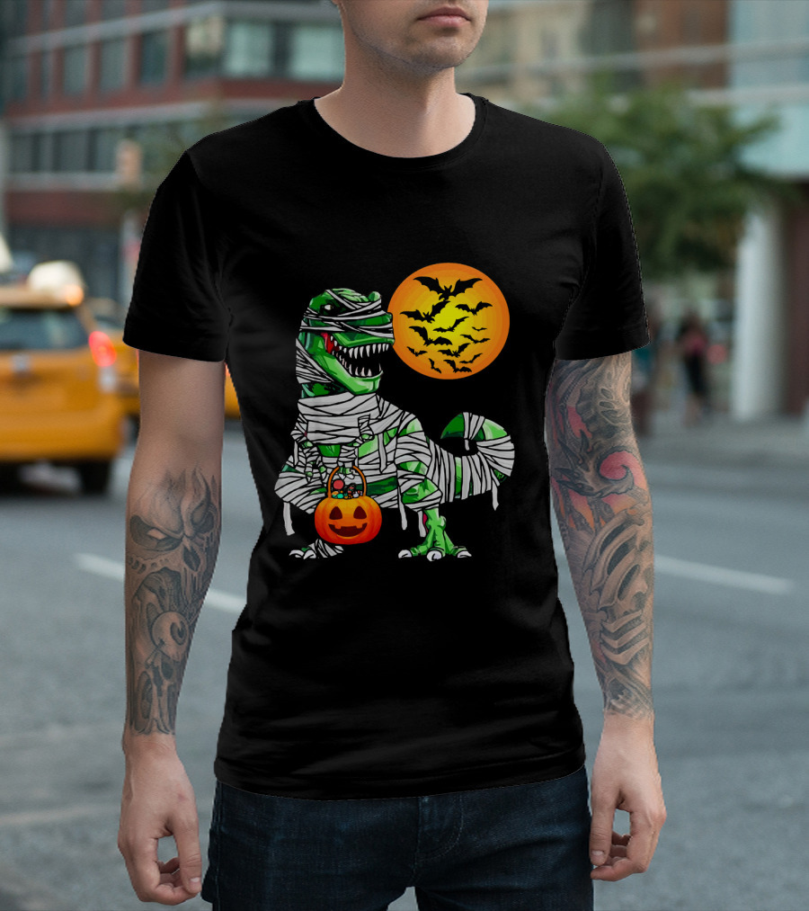 Tyrannosaurus Rex Dinosaur Mummy with Pumpkin and Bats Halloween Boy T-Shirt