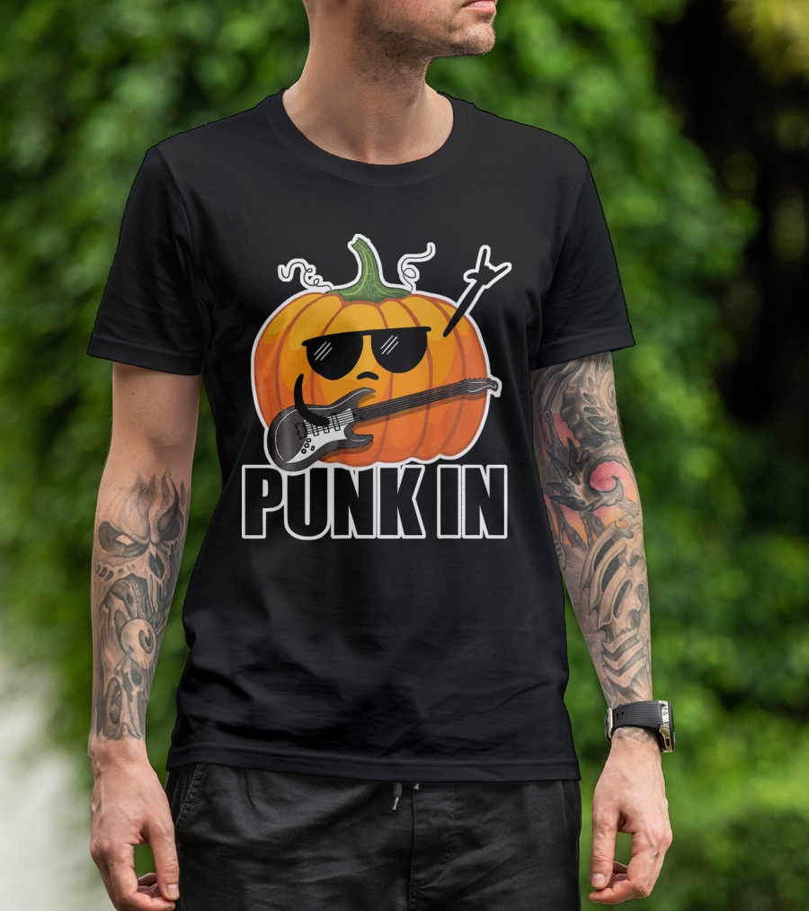 Punk In Halloween Funny Cool Pumpkin Punk Rock T-Shirt