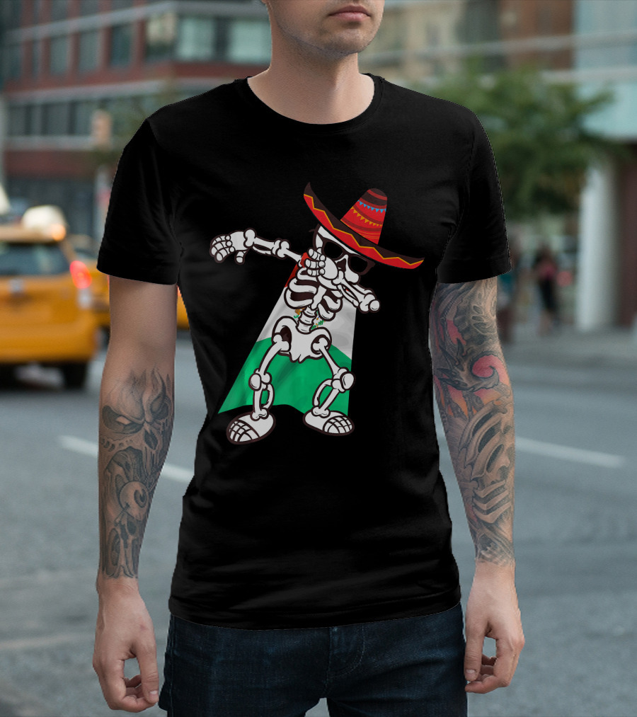 Cinco De Mayo Skeleton Dabbing With Sombrero And Mexican Flag Cape T-Shirt