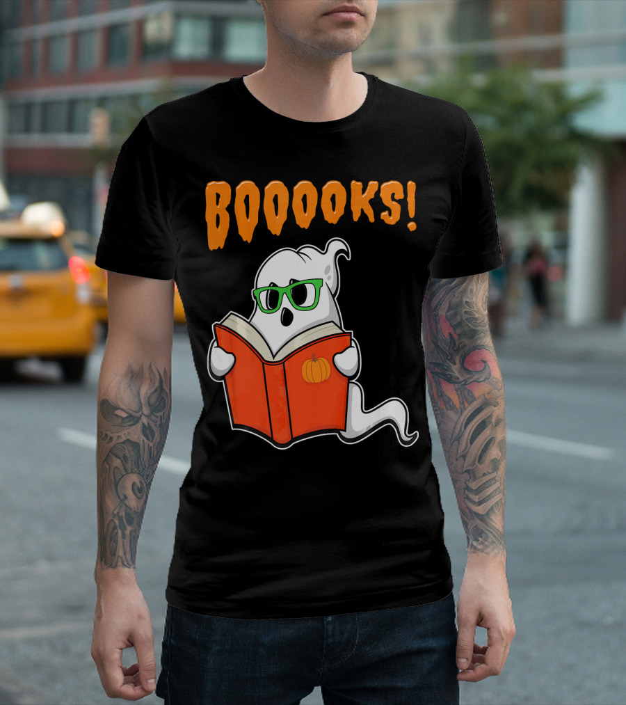 Booooks Ghost with Green Glasses and Pumpkin Book Funny Teacher Halloween T-Shirt