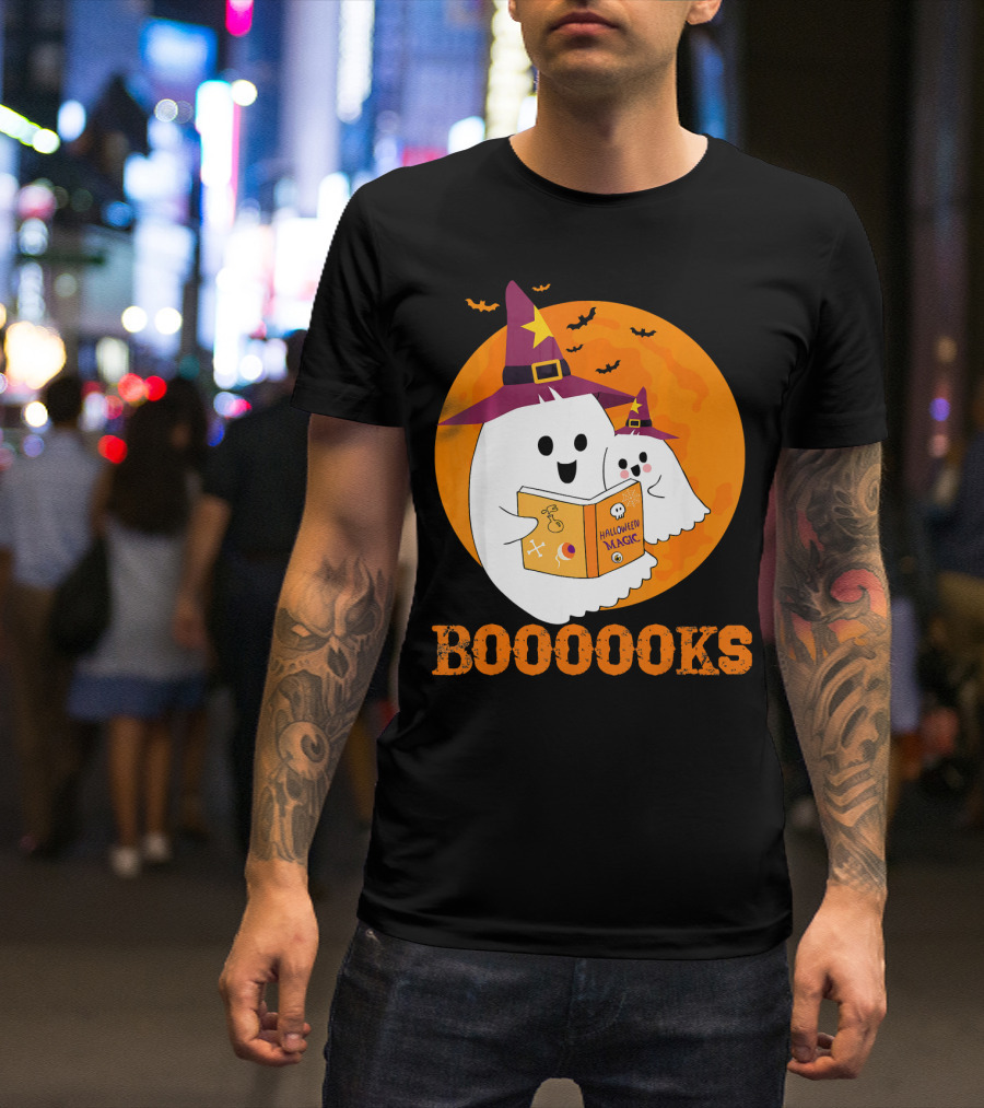 BOOOOKS Halloween Magic Ghosts Reading In Witch Hats T-Shirt