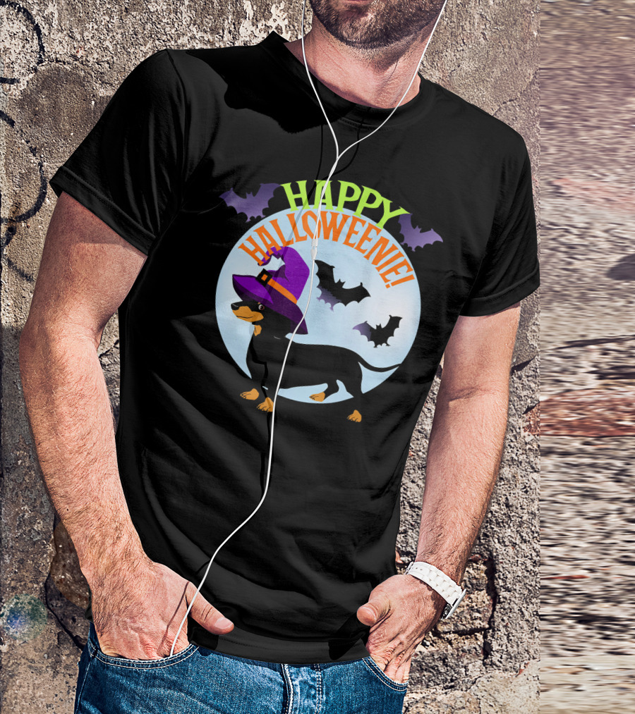 Happy Halloweenie Dachshund Wiener Dog Witch Hat Bats T-Shirt
