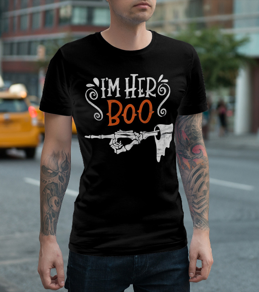 I'm Her Boo Halloween Skeleton Hand Ghost T-Shirt