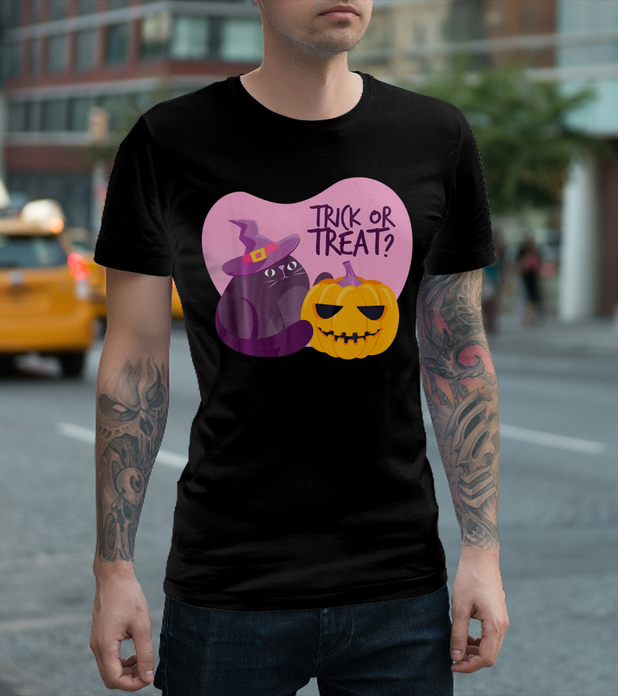 Trick Or Treat Happy Halloween Day Kids Halloween Pump T-Shirt
