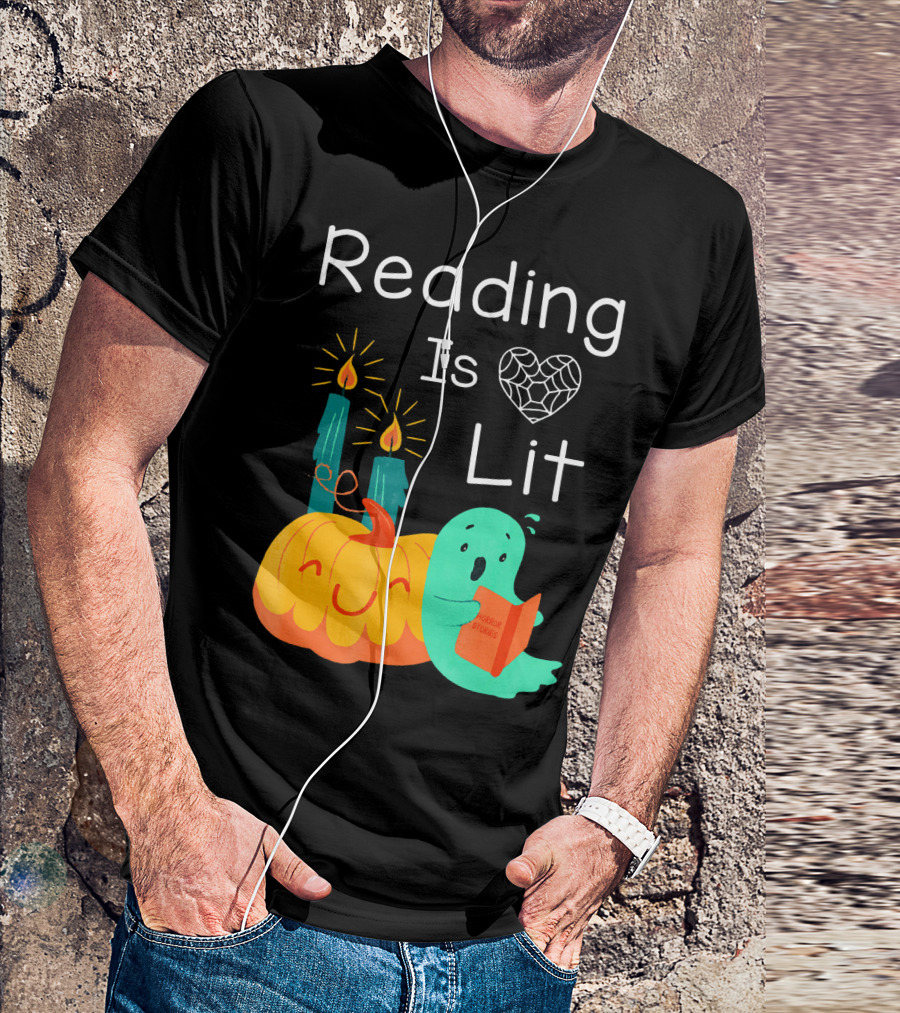 Reading Is Lit Teacher Librarian Halloween Costume Pumpkin Ghost Candles T-Shirt