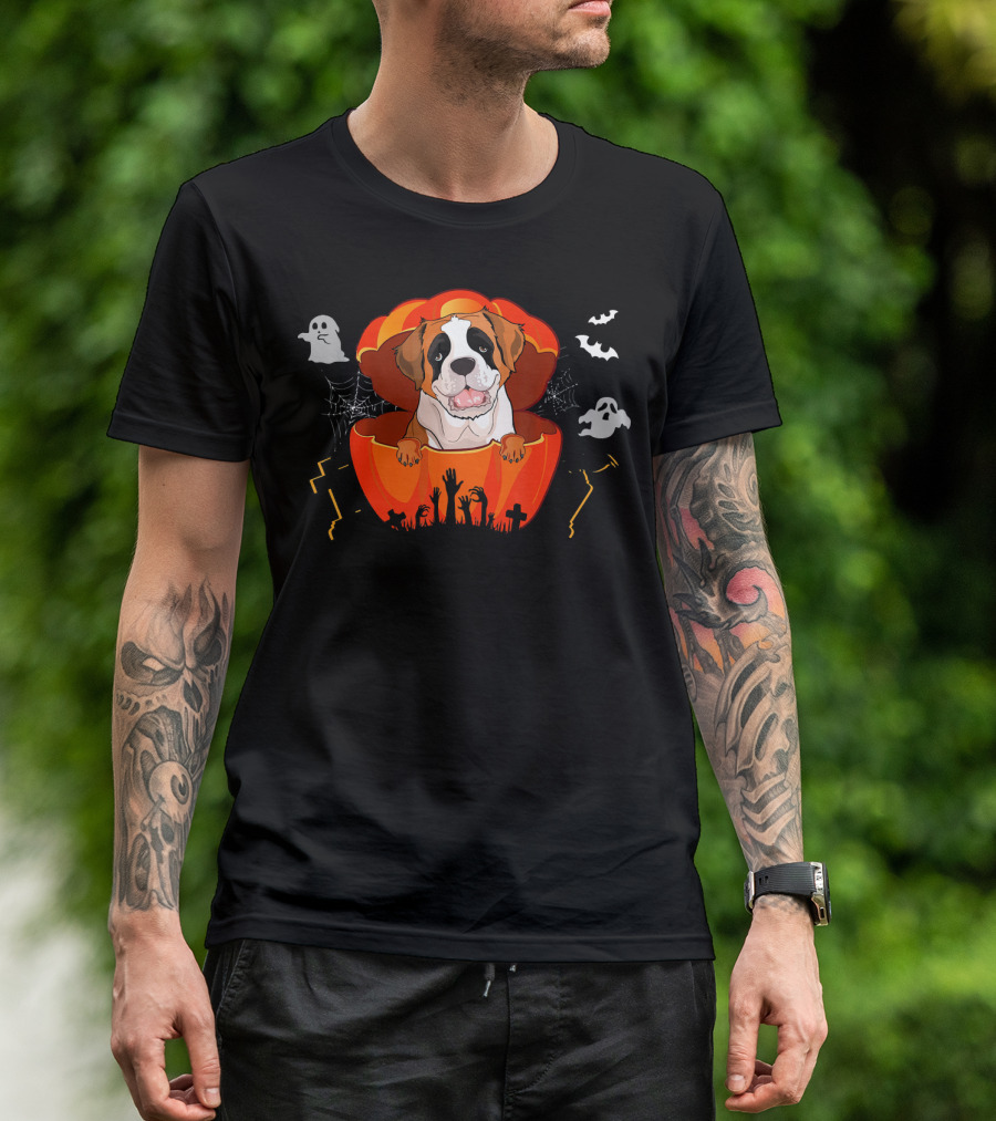 St Bernard Dog In Pumpkin With Ghosts And Bats For Halloween T-Shirt