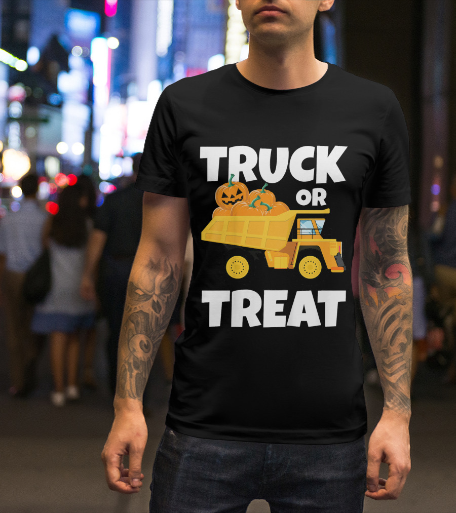Kids Halloween Toddlers Boys Truck Or Treat Pumpkins T-Shirt