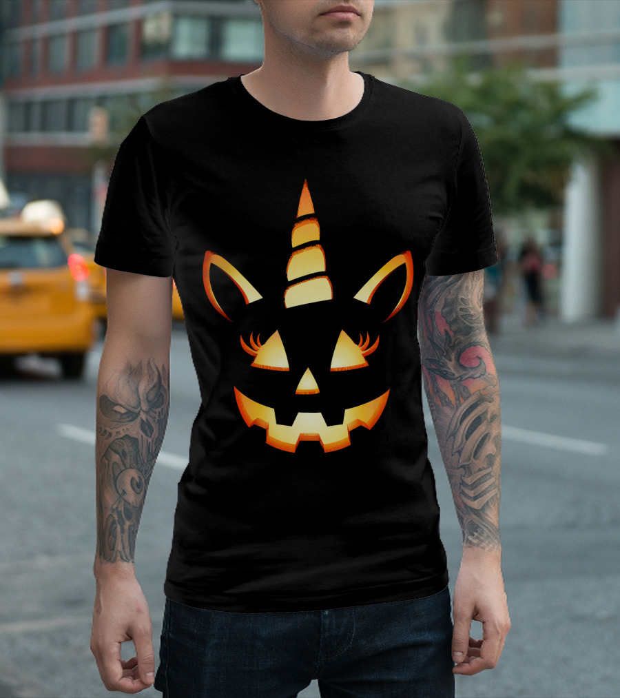 Jack O Lantern Pumpkin With Unicorn Eyelashes T-Shirt