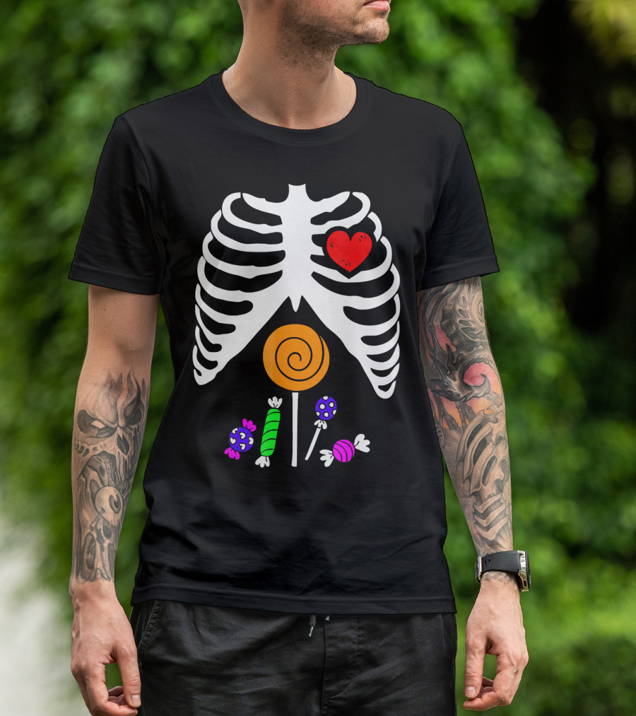 Skeleton Candy Rib Cage X-Ray With Heart And Lollipop T-Shirt