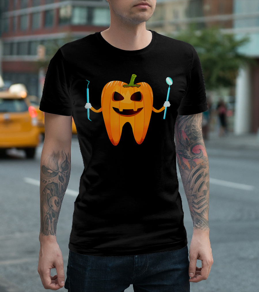 Halloween Tooth Pumpkin Holding Dental Tools T-Shirt