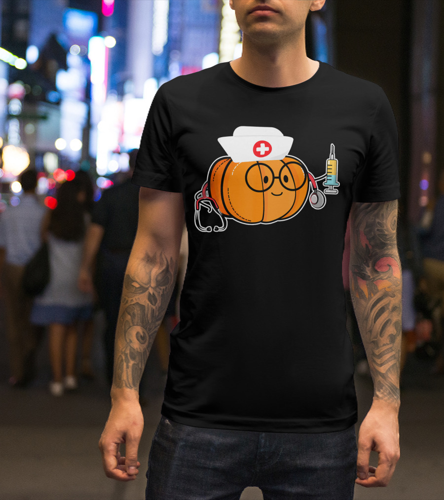 Nurse Halloween Pumpkin With Stethoscope And Syringe Smiling Face T-Shirt