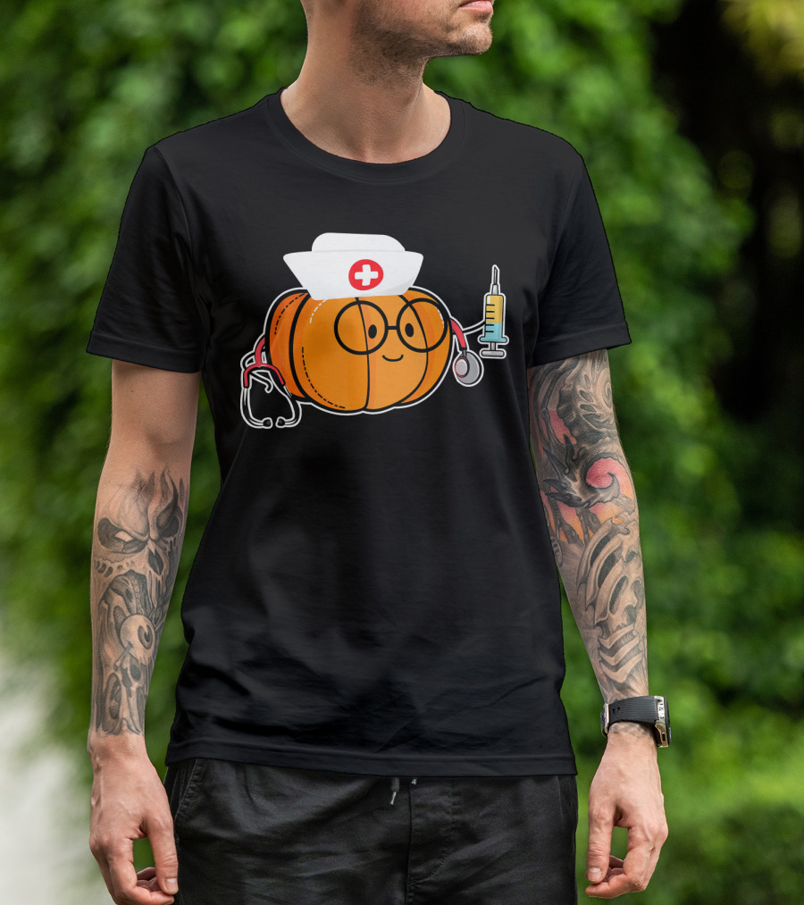 Nurse Halloween Pumpkin With Stethoscope And Syringe Smiling Face T-Shirt