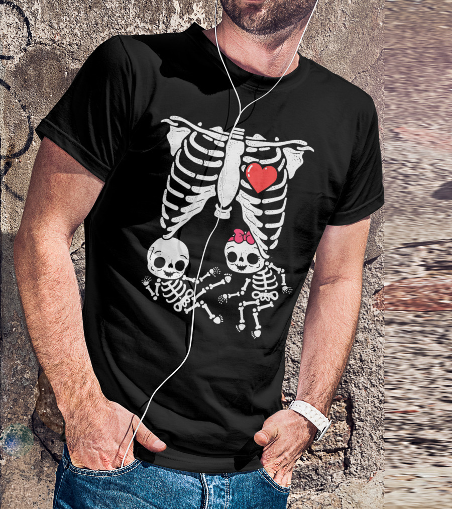 Skeleton Pregnancy Announcement With Baby Skeletons And Heart T-Shirt