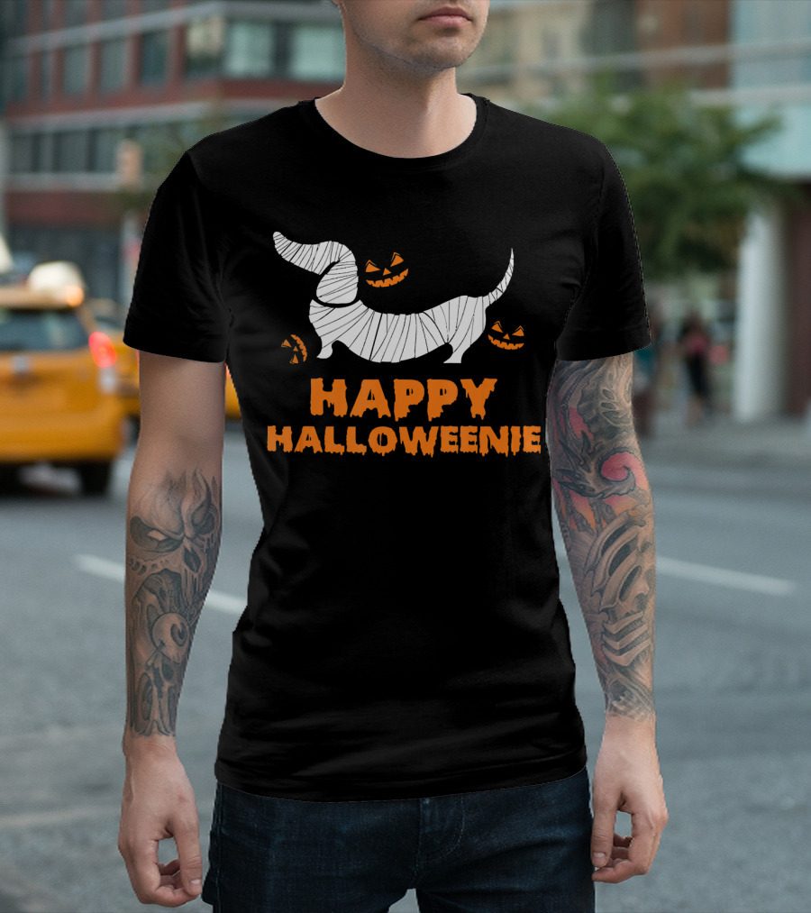 Happy Halloweenie Dachshund Mummy With Jack-O'-Lanterns T-Shirt