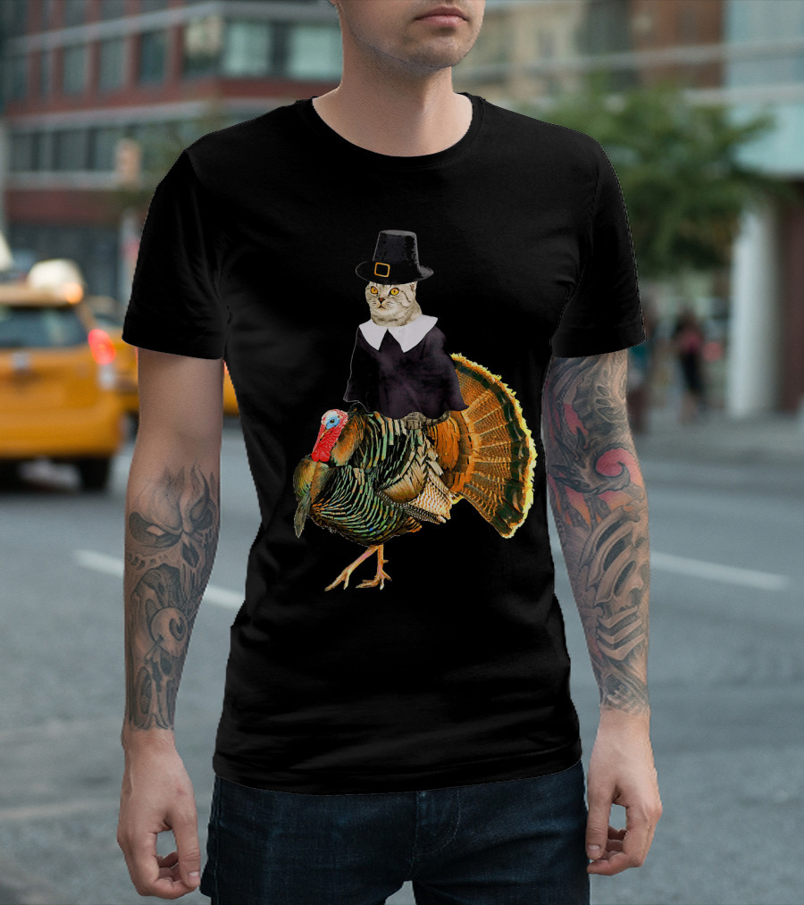 Cat In Pilgrim Outfit On Thanksgiving Turkey T-Shirt