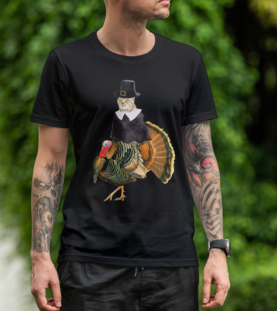 Cat In Pilgrim Outfit On Thanksgiving Turkey T-Shirt