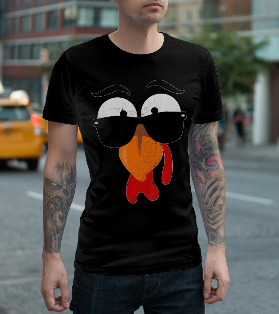 Funny Turkey Face Costume Thanksgiving Humor T-Shirt