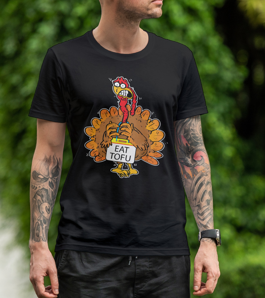 Save A Turkey Eat Tofu Funny Cartoon Turkey Holding Sign T-Shirt