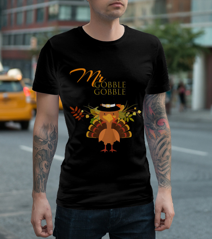 Mr Gobble Gobble Turkey with Autumn Leaves and Hat T-Shirt