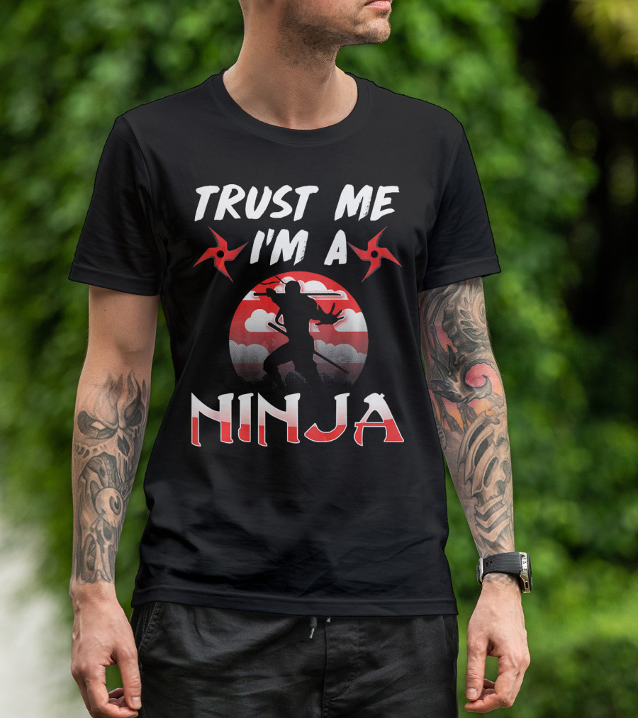 Trust Me I'm A Ninja Shuriken Shadow Silhouette With Red Circle Background T-Shirt