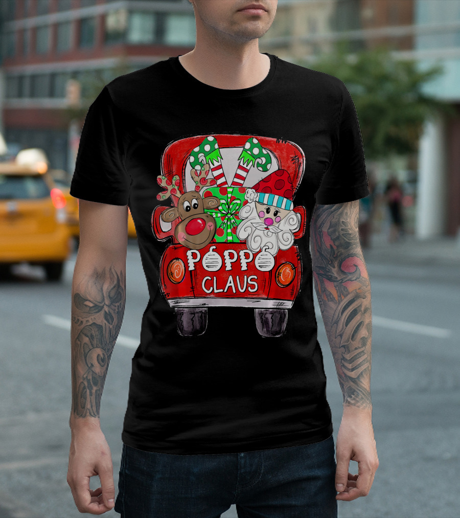 Red Truck With Poppo Claus, Reindeer, And Christmas Gifts T-Shirt