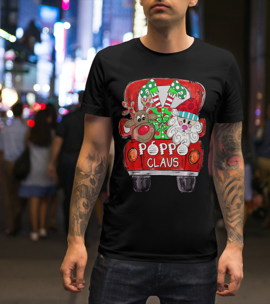 Red Truck With Poppo Claus, Reindeer, And Christmas Gifts T-Shirt