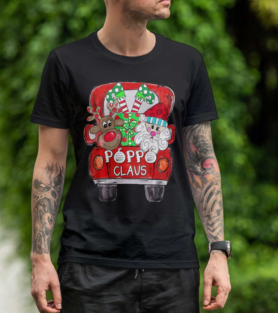 Red Truck With Poppo Claus, Reindeer, And Christmas Gifts T-Shirt
