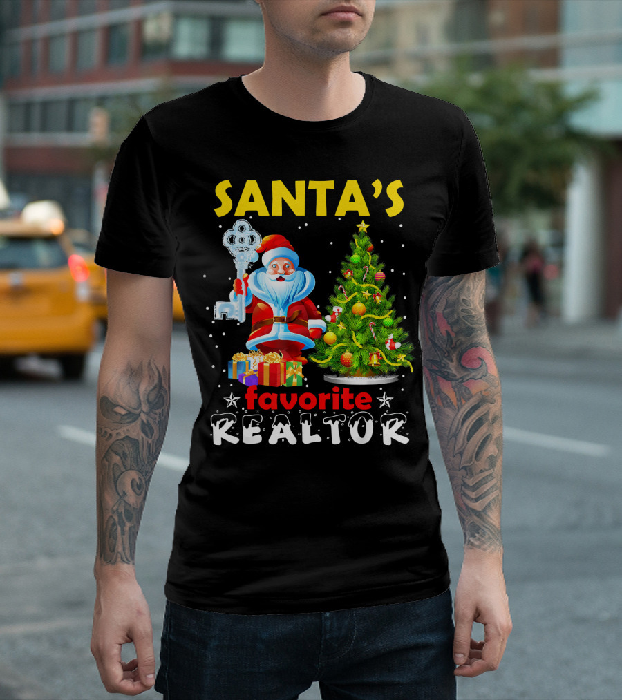 Santa's Favorite Realtor Christmas Tree Presents Key T-Shirt