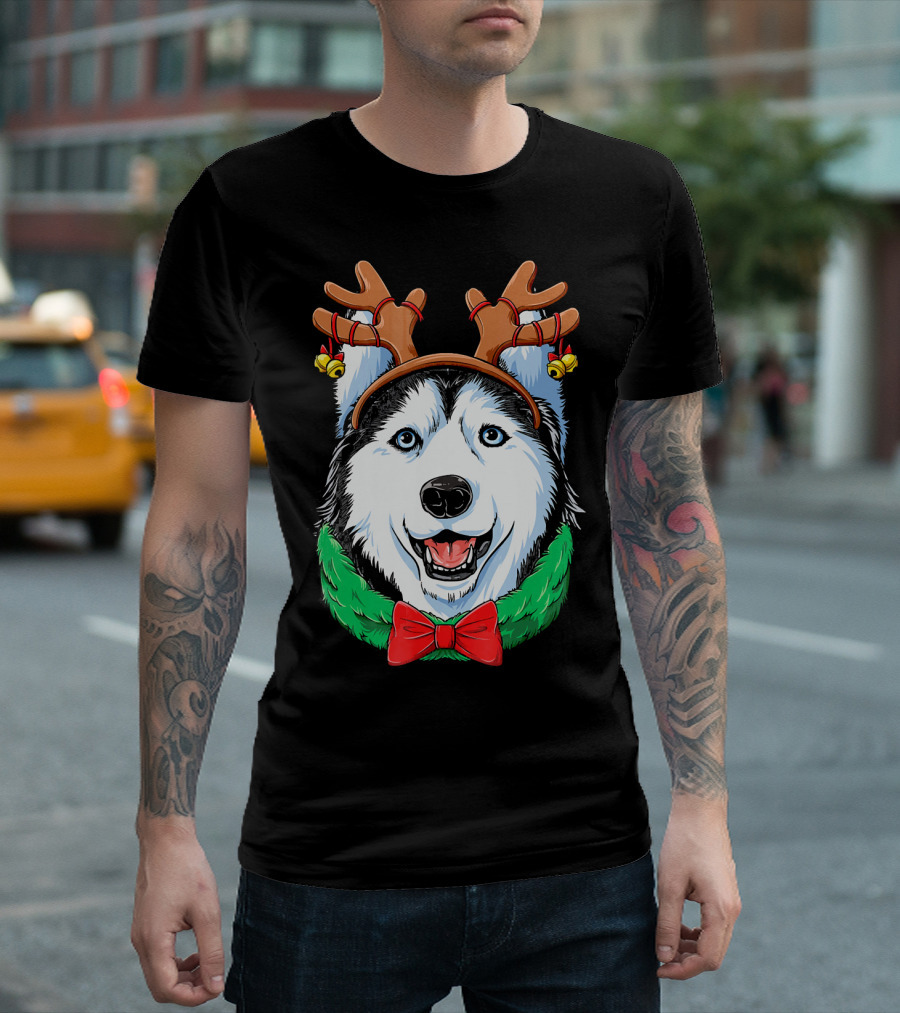 Siberian Husky with Reindeer Antlers Christmas Wreath Bow and Bells T-Shirt