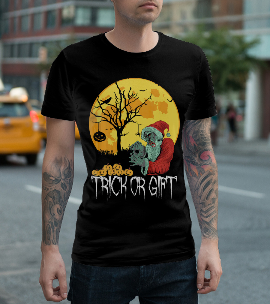 Trick Or Scary Gift Santa Moon Pumpkin Scene T-Shirt