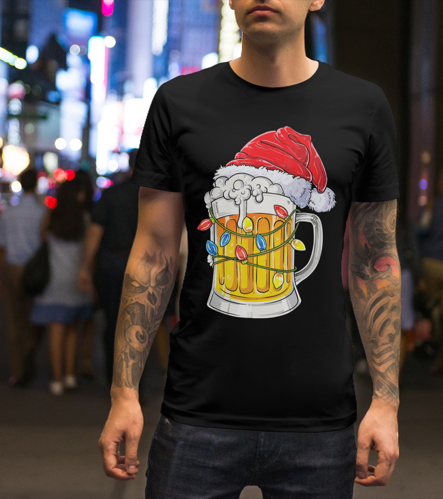 Beer Mug With Santa Hat And Christmas Lights T-Shirt
