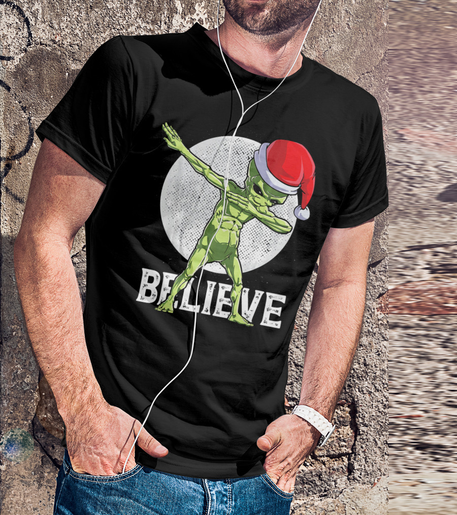 Believe Dabbing Alien Santa Hat Christmas Boys T-Shirt