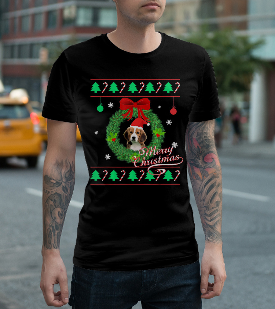 Merry Christmas Beagle Puppy Wreath Candy Canes Snowflakes T-Shirt
