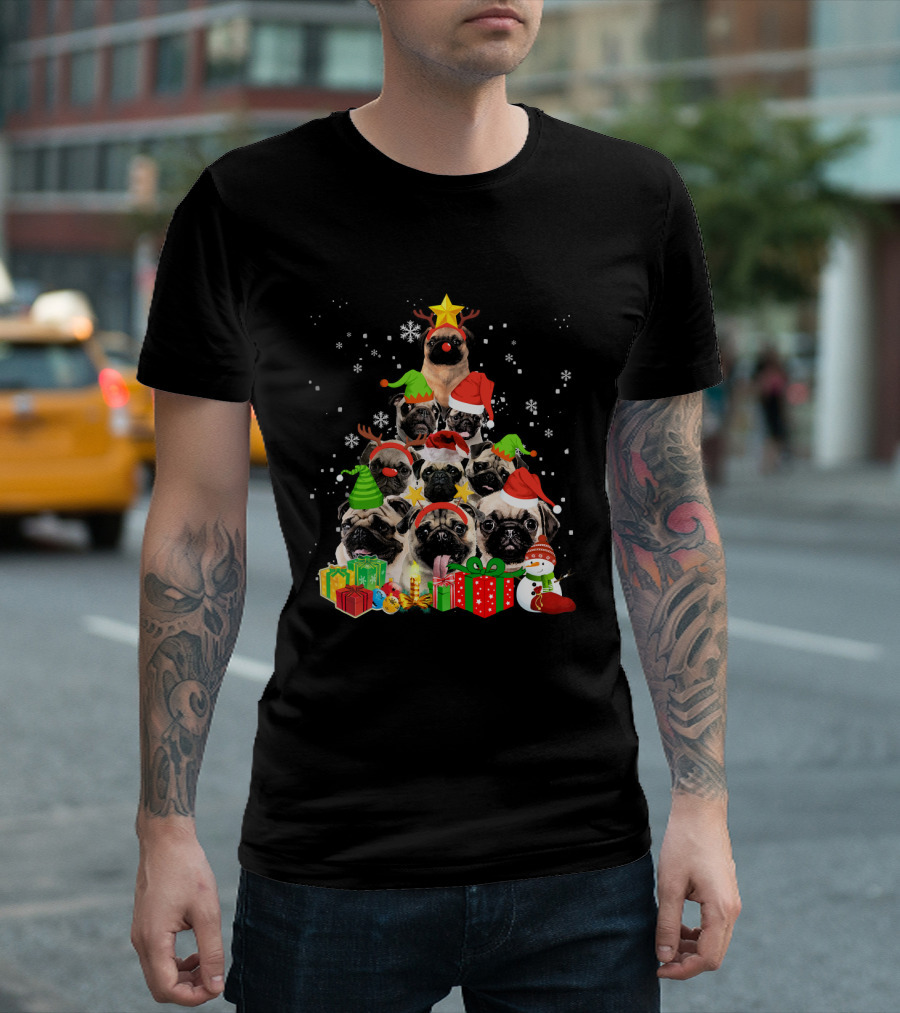 Funny Pug Christmas Tree Xmas with Santa Hats Snowflakes and Gifts T-Shirt