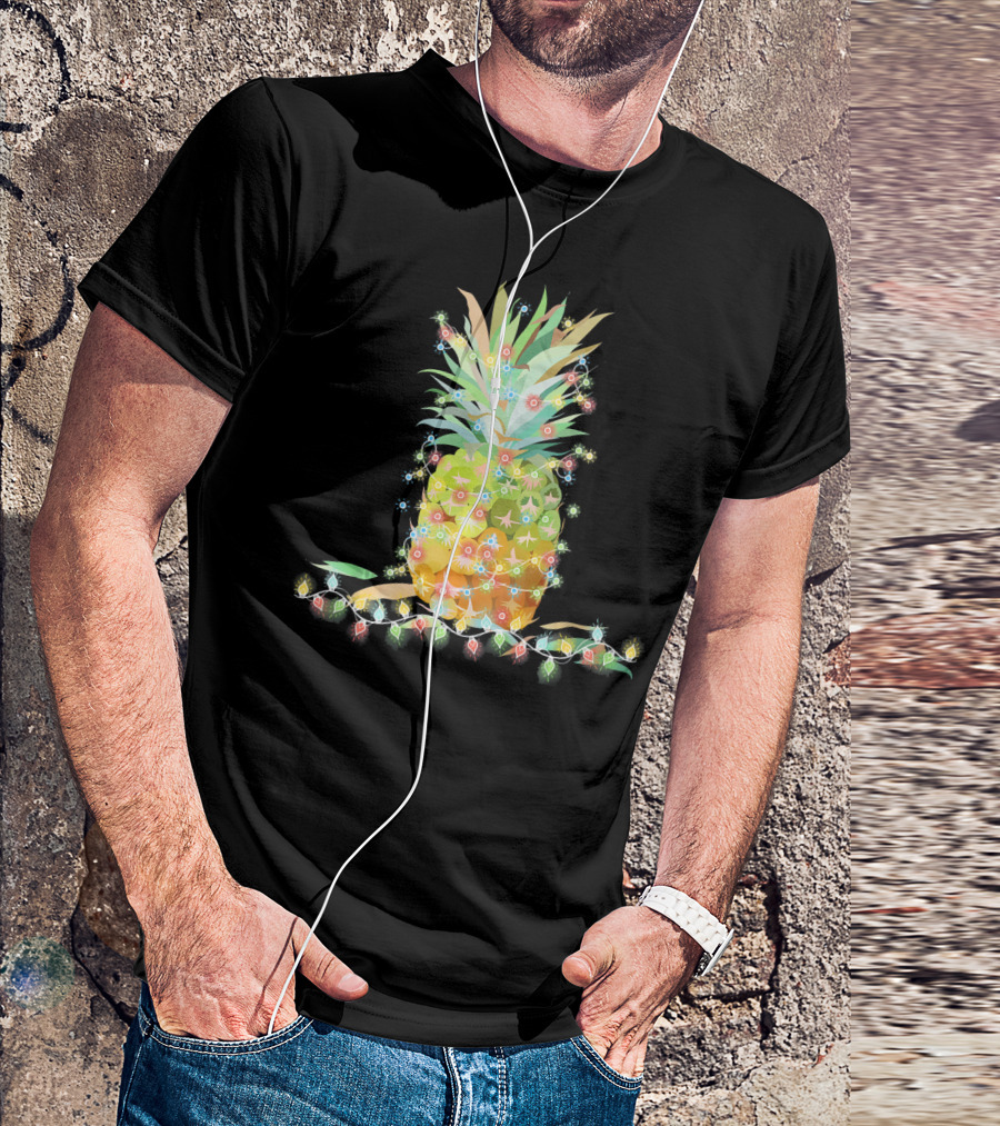 Beach Tropical Christmas Pineapple Lights Holiday Decor T-Shirt