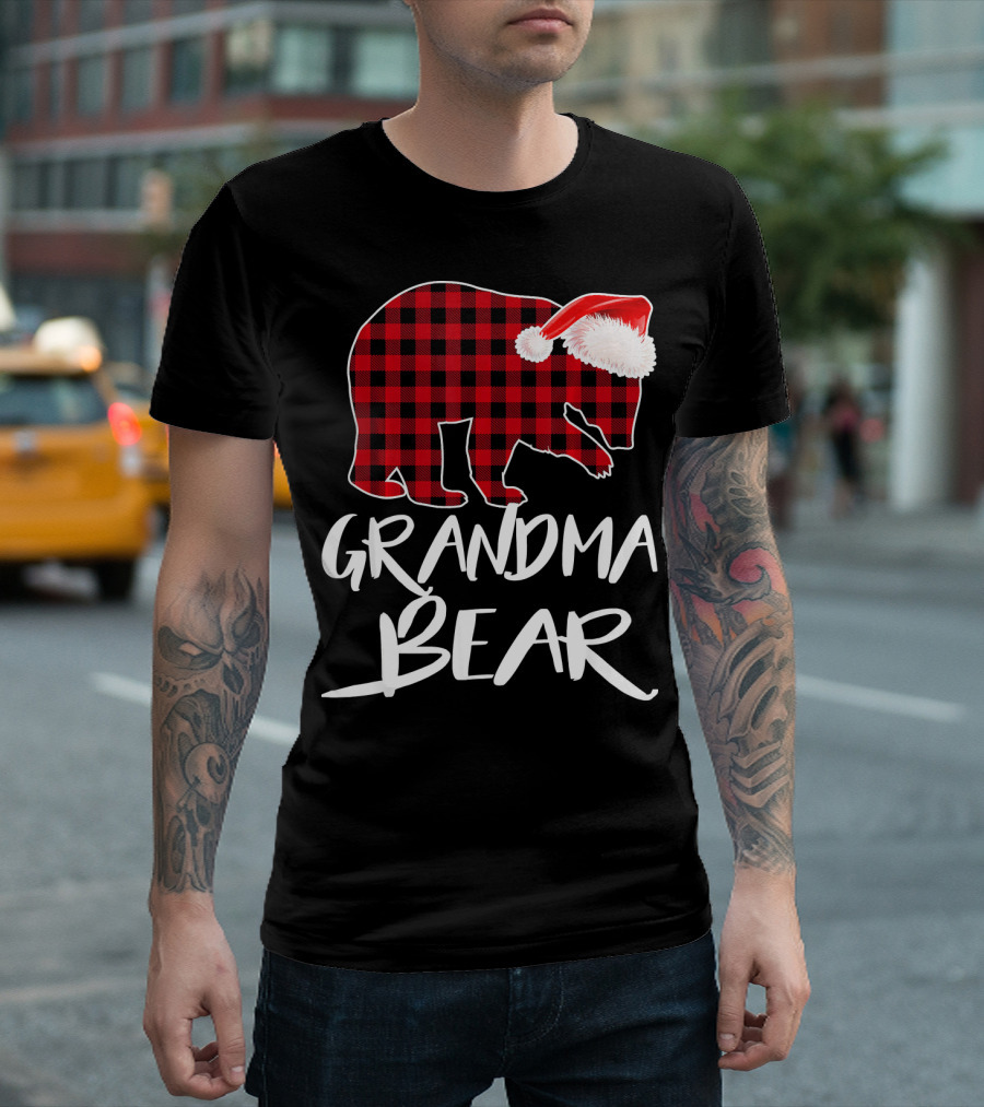 Grandma Bear Red Plaid Santa Hat T-Shirt