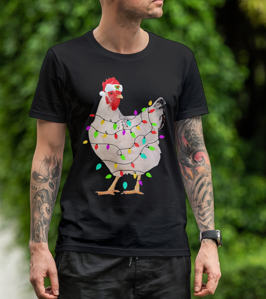Chicken Christmas Light Funny Chicken Santa Hat Festive Holiday Decor T-Shirt