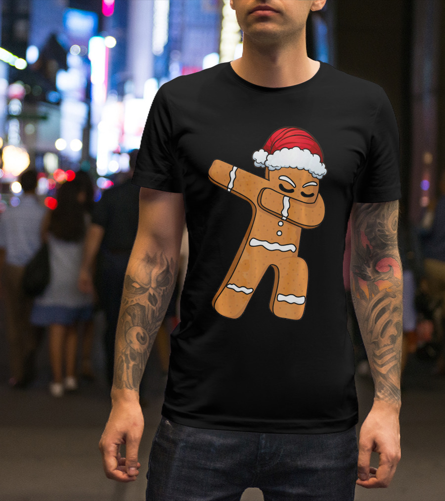 Dabbing Gingerbread Man With Santa Hat Holiday Fun T-Shirt
