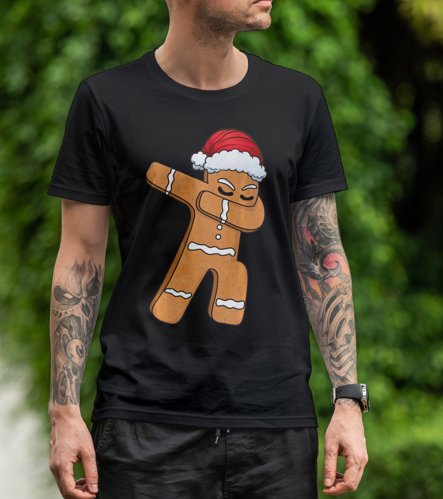 Dabbing Gingerbread Man With Santa Hat Holiday Fun T-Shirt