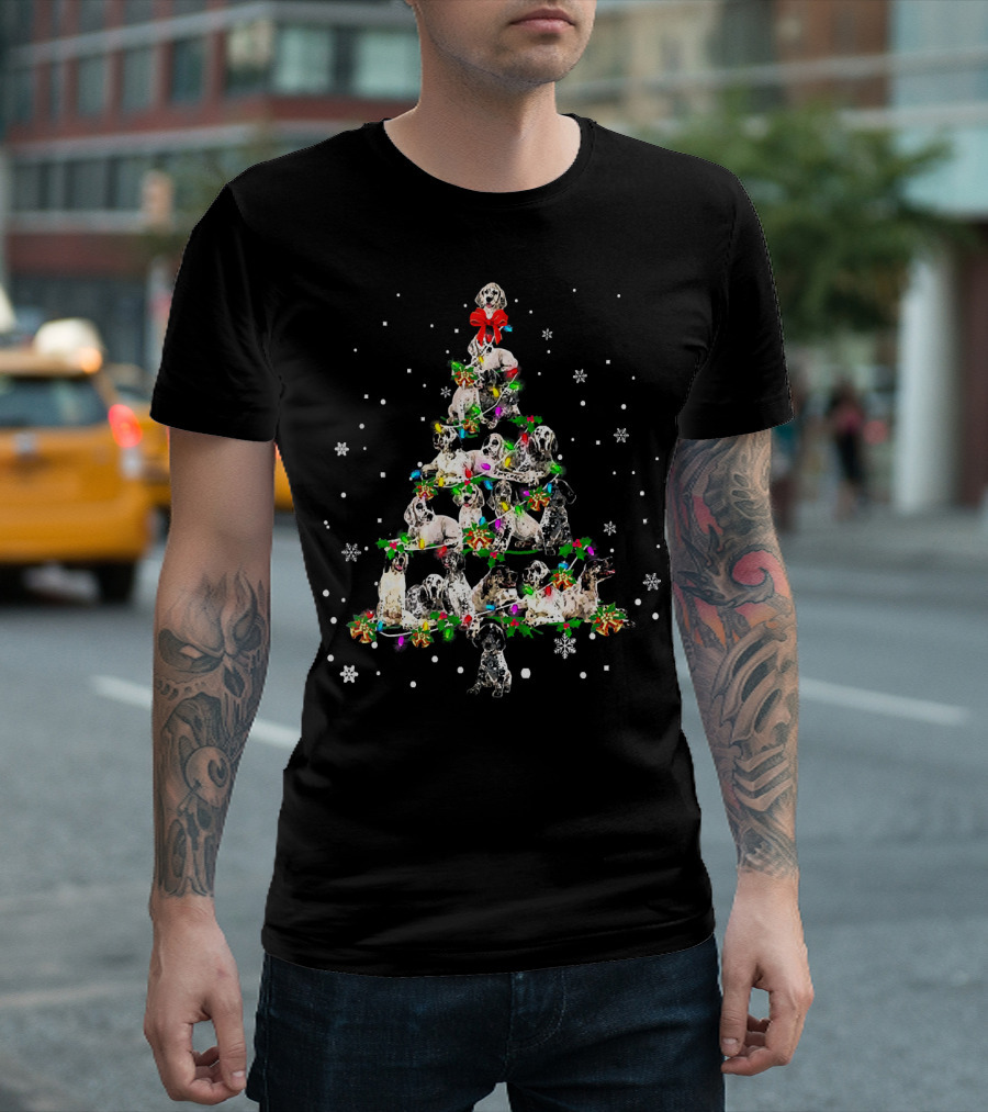 English Setter Dog Christmas Tree with Snowflakes and Holiday Decorations T-Shirt