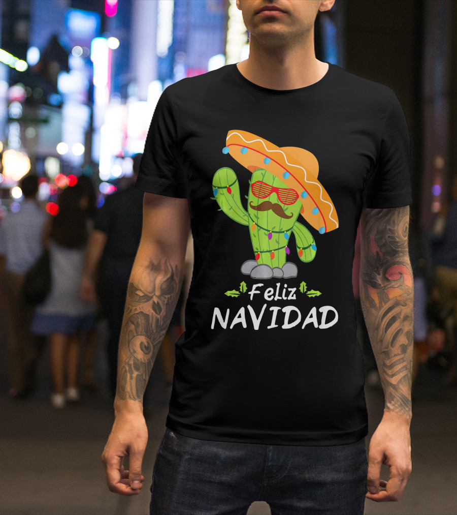 Feliz Navidad Cactus Mexican Tree Christmas Sombrero Lights T-Shirt