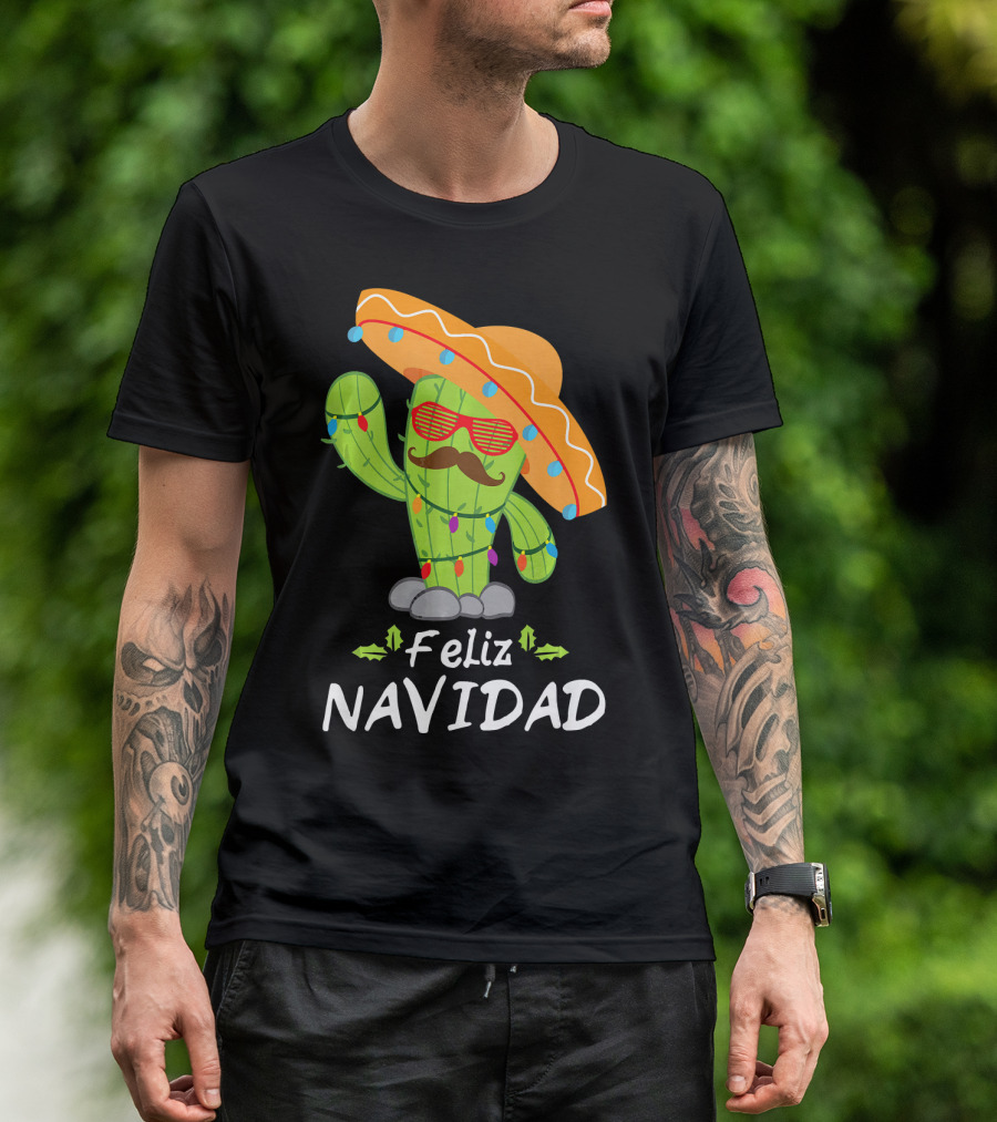 Feliz Navidad Cactus Mexican Tree Christmas Sombrero Lights T-Shirt