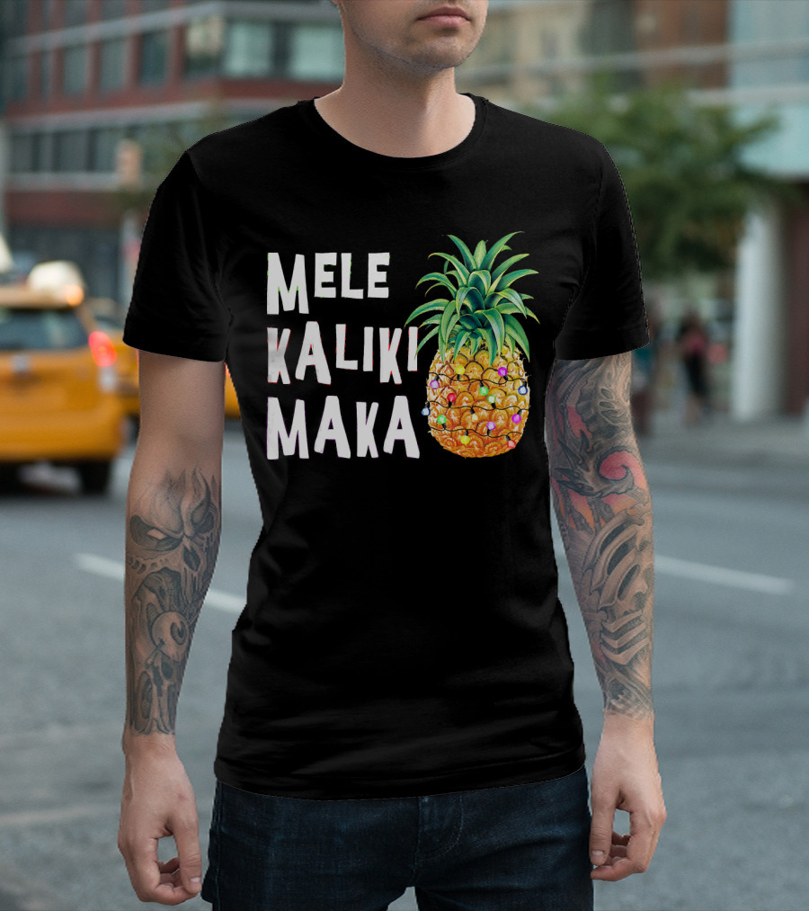 MELE KALIKIMAKA Pineapple Christmas Lights T-Shirt