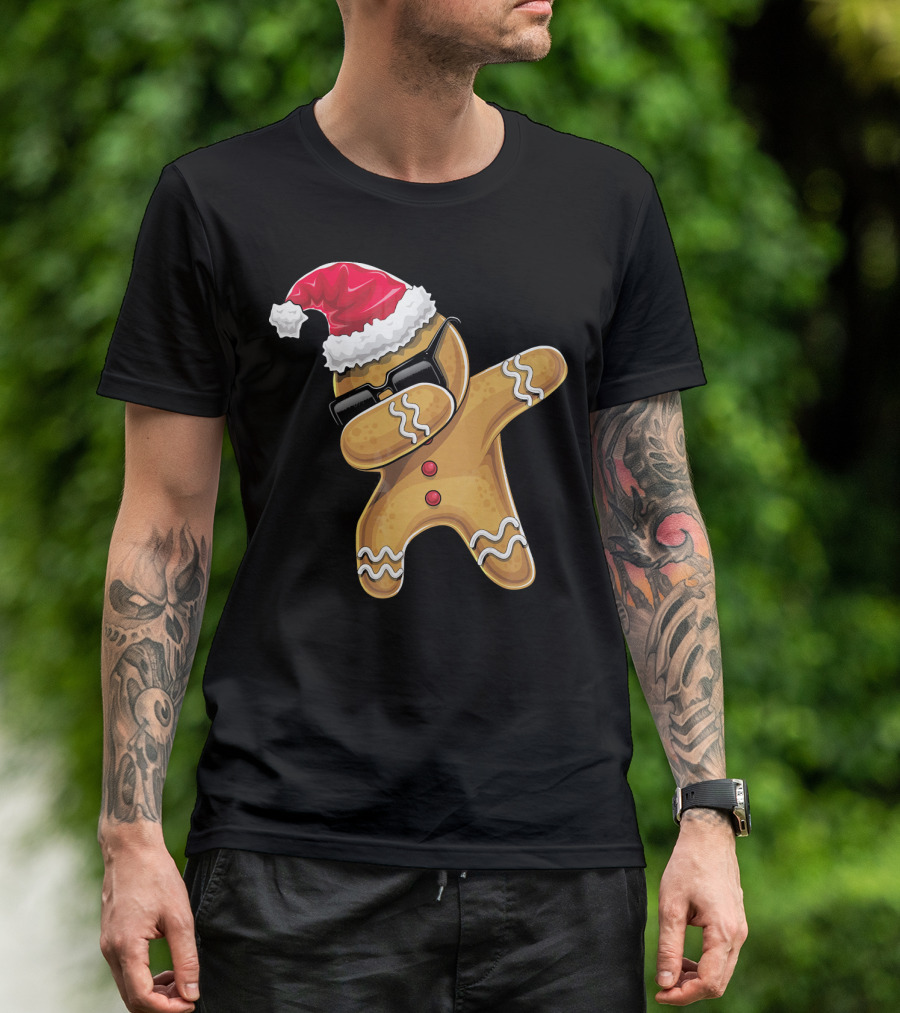 Santa Hat Dabbing Gingerbread Man Holiday Baking T-Shirt